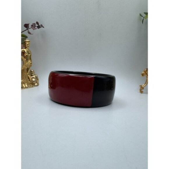 Vintage Retro 2 Tone LUCITE Bangle Red & Black- Chunky Lucite - Picture 10 of 10